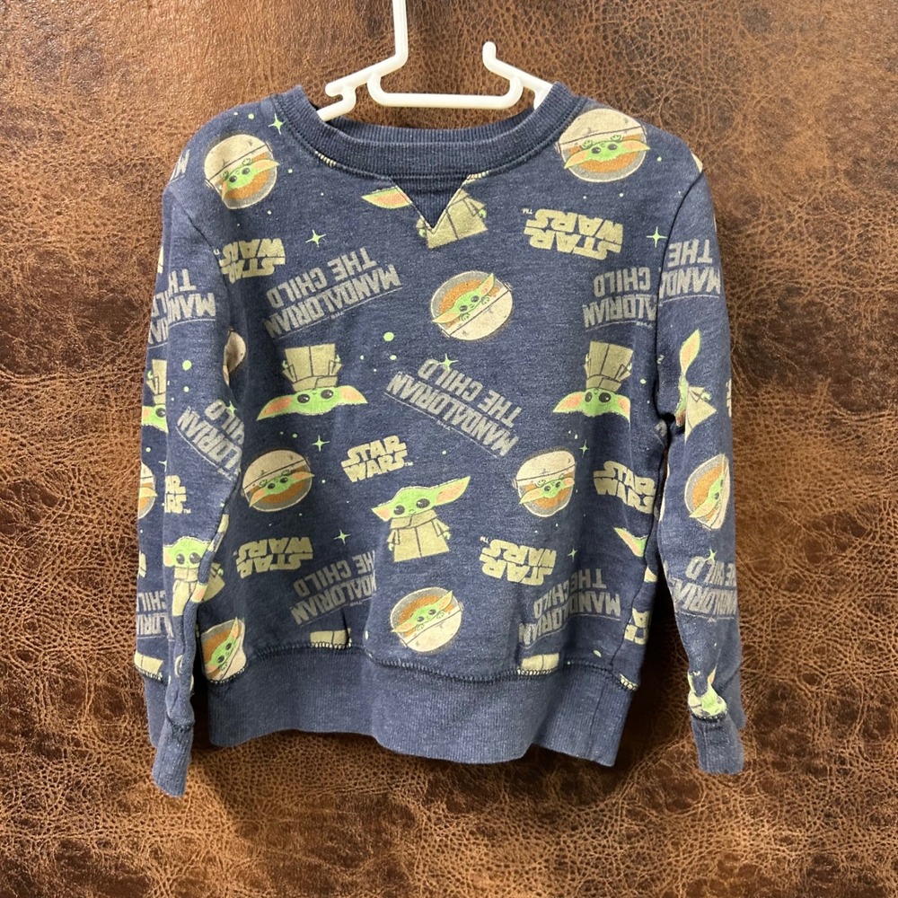 Star Wars Mandolorian The Child Crewneck‎ Unisex 4T Blue Grey Sweatshirt